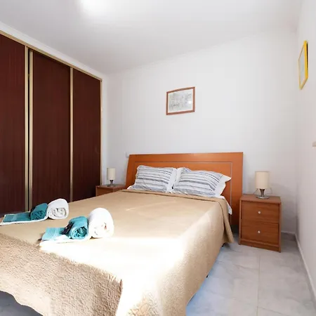 בית חווה Quinta De Santa Teresa *