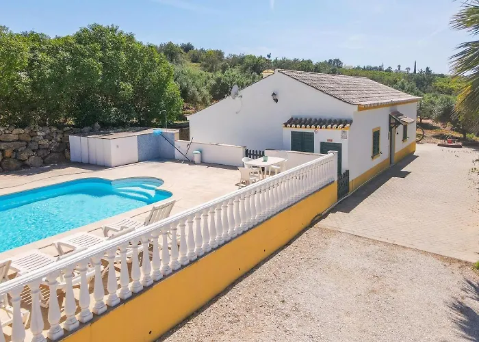 בית חווה Quinta De Santa Teresa *